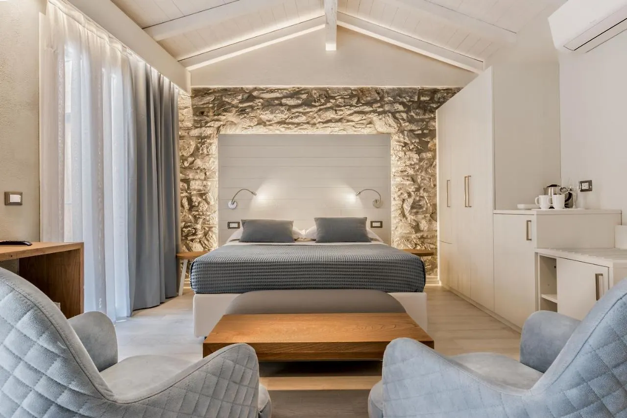 Amanarola Hotel 0*, Manarola